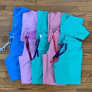 Figs scrub bundle XS Catarina Livingston blue, pink, purple, green